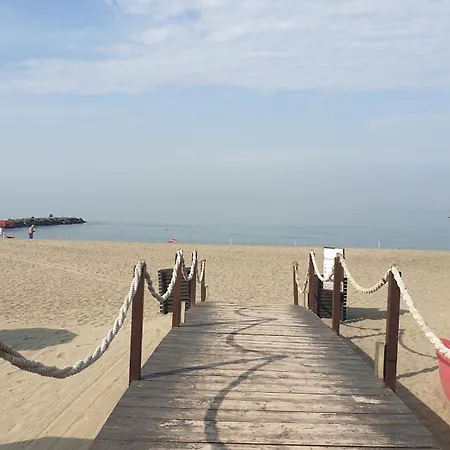 Apartamento Aura Beachouse Focene